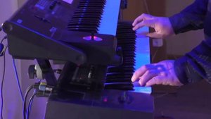 Кавер _И не то чтобы да_ (Два окна со двора), группа _ВеЧеР. Новый звук стареньк