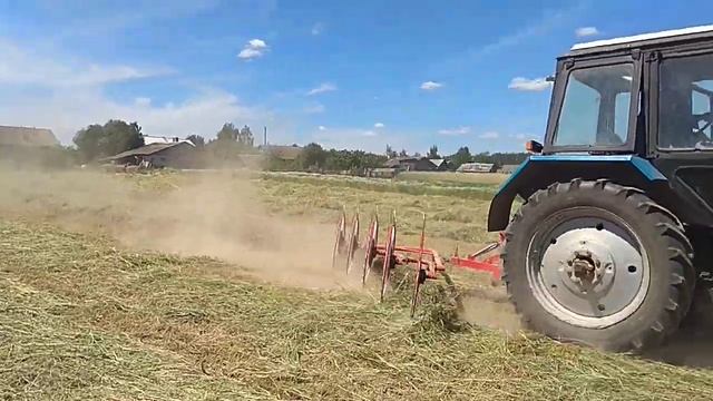 ГВР 5 МТЗ-82 . Согребаем сено в волки смотреть онлайн