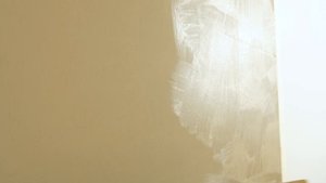 Экологичный материал Alcantara с эффектом замши, который так и тянет коснуться рукой.