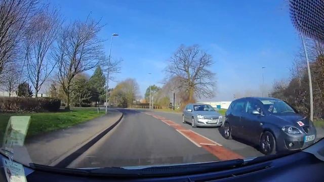 Weekly Learning Point 114- Temporary lights override the Give Way line смотреть онлайн