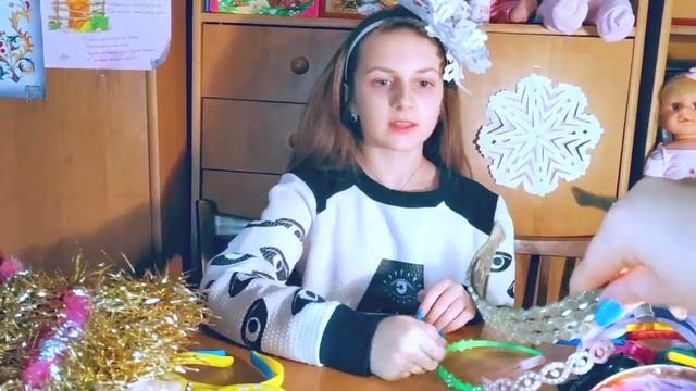 Лиза показывает красивые ободки для волос! Большая коллекция! видеообзор для девочек/Развлечение смотреть онлайн