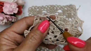 Красивый ажурный квадратный мотив и его соединение с аналогичным мотивом