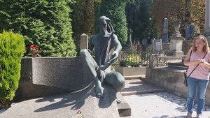 ЛЫЧАКОВСКОЕ КЛАДБИЩЕ во Львове.КЛАДБИЩЕ НЕ ДЛЯ ПРОСТЫХ СМЕРТНЫХ.