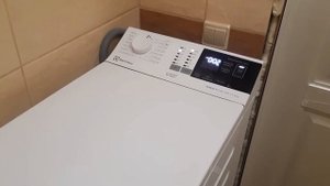 Обзор узкой стиралки Электролюкс спустя 10 месяцев.Работа на максималках.