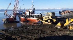 Спуск на воду катера КЖ-54 ".01.06.2021г. п.Пахочи