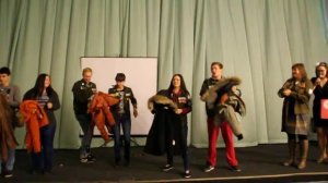 куртка с меховым воротником