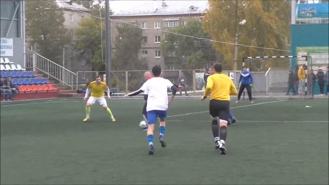 Гол Алёшина Игоря из команды Инжектор в ворота ТД Русский хлеб смотреть онлайн