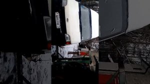 Форд Транзит. Замена рессор с помощью подъёмника.