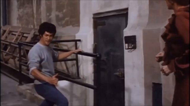Брюс Ли -  Вода может течь, а может и крушить. Будь водой, друг мой!"Лонгстрит"(1971)