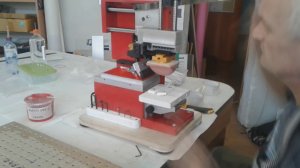 Нанесение логотипов на ручки