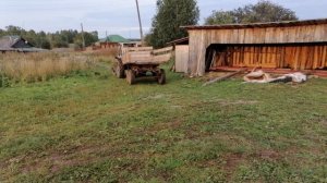 Юмз 6 отробился, ставим трактор на стоянку после рабочего дня!