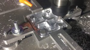 Фрезерный станок с ЧПУ по металлу и камню Esfero 3D-6801