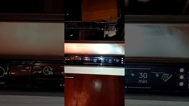 Теститируем капсулы Fairy platinum plus/первый пуск посудомоечной машины Electrolux#eletrolux#fairy смотреть онлайн