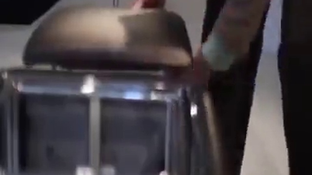 Табуретки трансформируются в удобный пуф. Уже хочу! смотреть онлайн