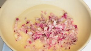 ОБАЛДЕННЫЙ ЖАРЕННЫЙ РИС С ЯЙЦОМ