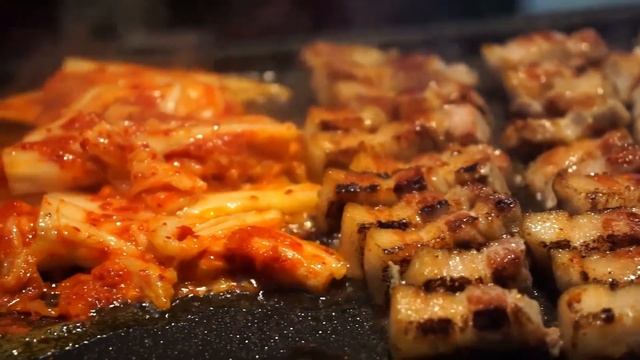 Почему после приготовления мясо должно "отдохнуть"? смотреть онлайн