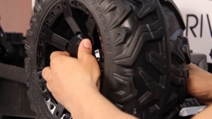 Детский электромобиль RiverToys C555CC 4WD - сборка