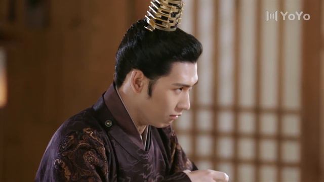 [ENG SUB]男主偷看女主换衣服，紧张到满头大汗？|花好月又圆