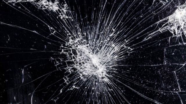 Разбитый экран. Сломанный экран. Прикол ? смотреть онлайн