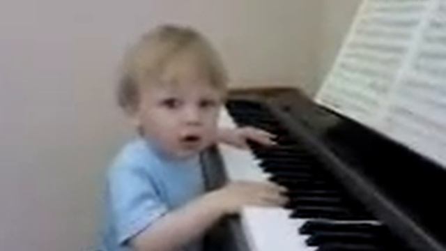 максим на пианино.mp4 смотреть онлайн