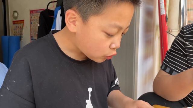 5斤海螺，5斤田螺，用红油火锅底料入味，好吃的停不下来！【胖龙的小生活】 смотреть онлайн