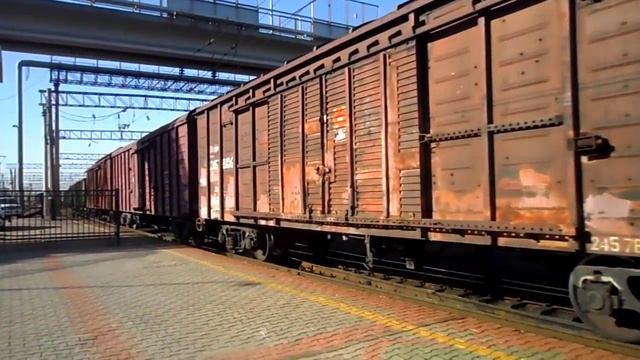 "Три Поезда":2 3ЭС5К и ТЭМ 2 смотреть онлайн