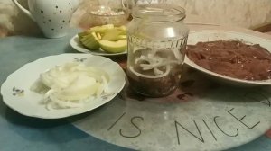 ПЕЧЕНЬ КУРИЦЫ В БАНКЕ С ЯБЛОКАМИ И ЛУКОМ , ОДИН ИЗ ВКУСНЫХ РЕЦЕПТОВ