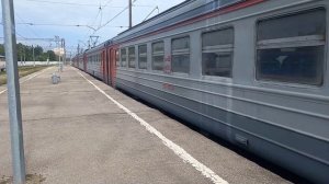 Старая ЭР2Р прибывает на станцию Калуга-1