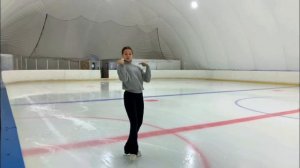 КАК НАУЧИТЬСЯ КАТАТЬСЯ НА КОНЬКАХ С 0! /ЛЁГКИЕ ЭЛЕМЕНТЫ ДЛЯ НАЧИНАЮЩИХ / ЧТО ТАКОЕ РЁБРА НА ЛЕЗВИИ!