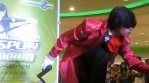 Alucard (Wilhelm Lee)Cosplay Gangnam Style @ Cyber Cosplay Showdown Part 2