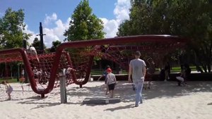 Детская площадка в парке Галицкого.