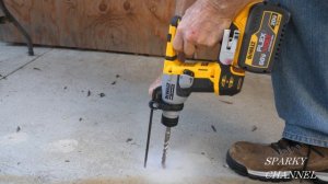 DeWalt New 5/8" SDS Plus Rotary Hammer DCH172D2
