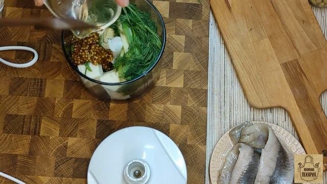Картошечка с селедочкой и соусом! Идеальная закуска!