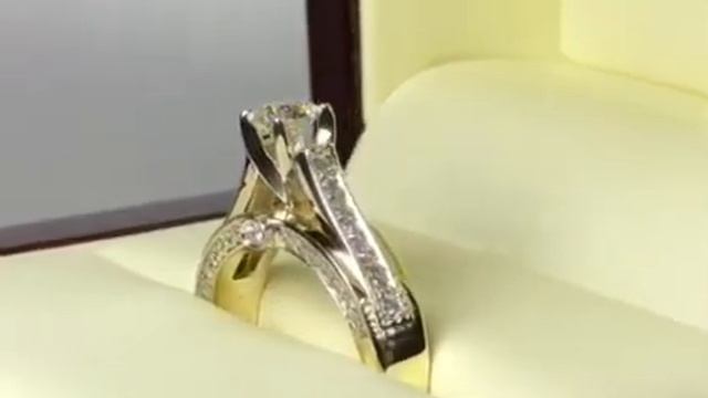 НАШЛИ КЛАД. А Там ЗОЛОТОЕ КОЛЬЦО С БРИЛЛИАНТОМ!! Восстановление До Блеска!! смотреть онлайн