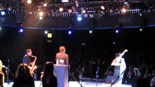 "Crazy" by Julio Iglesias смотреть онлайн