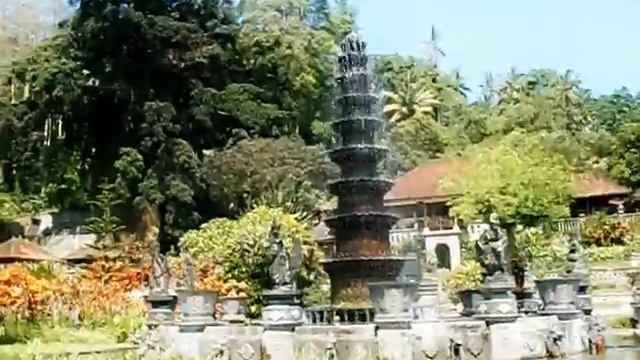 Бали Тиртаганга смотреть онлайн