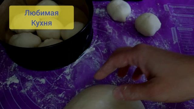 Ароматные пампушки с чесноком к борщу. смотреть онлайн