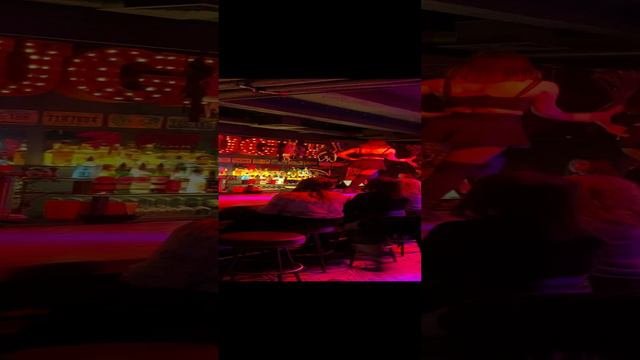 #saintpetersburg #nightclub #coyoteugly #2024 #санктпетербург #ночнойклуб #гадкийкойот