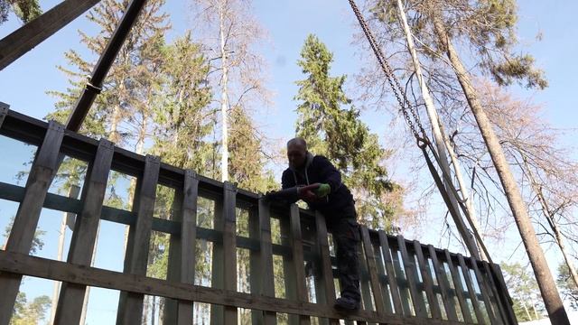 Такого вы еще не видели! Витраж высотой 8,2 метра на выносе! Коттедж с огромными панорамными окнами смотреть онлайн