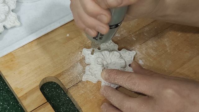 ПОДВЕСКИ ИЗ ГИПСА. НОВОГОДНИЙ ДЕКОР.