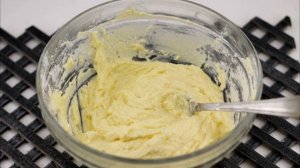 Сырники с манкой на сковороде (без муки, просто обвалять) - простой рецепт, отменный вкус!