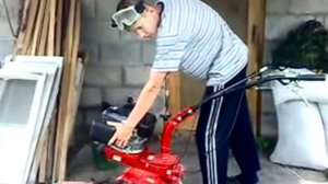 Как правильно пользоваться мотокультиватором =)