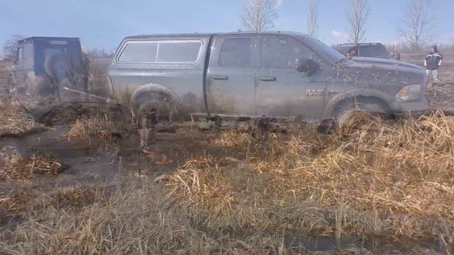Dodge RAM 1500 5.7 Hemi [MUD OFF Road] смотреть онлайн