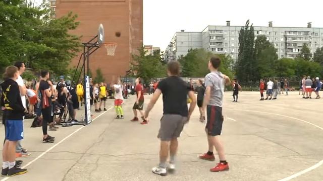 Репортаж - Кубок ТОАЗа по баскетболу 3х3 смотреть онлайн