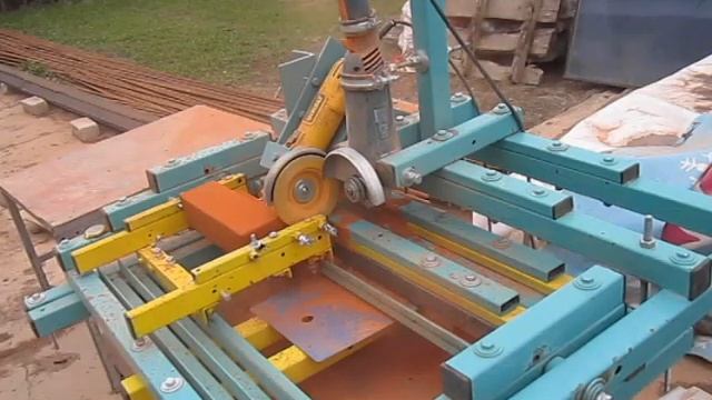 №3 Cтанки для фигурной резки кирпича / Brick cutting machine смотреть онлайн