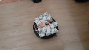 Говорящий робот пылесос Володя. Помог закрыть ипотеку. World of Tanks новогодние коробки