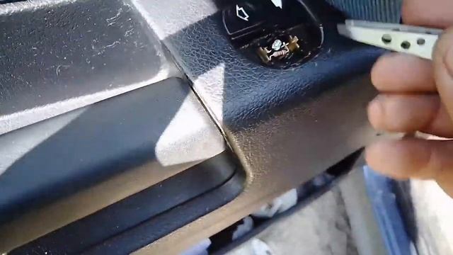 Ремонт Кнопок Стеклоподъёмника Ford Fusion смотреть онлайн