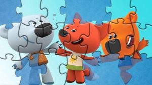 Bears Be-be-bears friends, putting together a jigsaw puzzle for children Be-be-bears