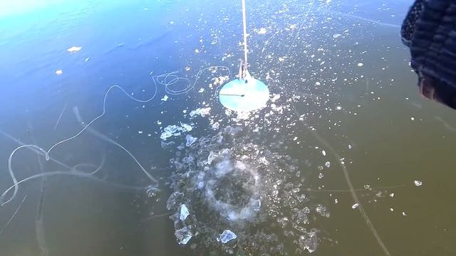 Первый лед ! 26 ноября.Открытие сезона зимней рыбалки! смотреть онлайн