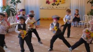 танец с балалайкой